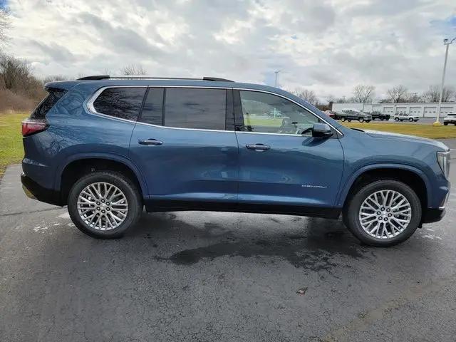2026 GMC Acadia Denali AWD