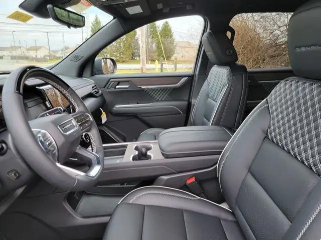 2026 GMC Acadia Denali AWD