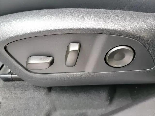 2026 GMC Acadia Denali AWD