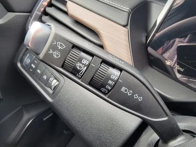 2026 GMC Acadia Denali AWD