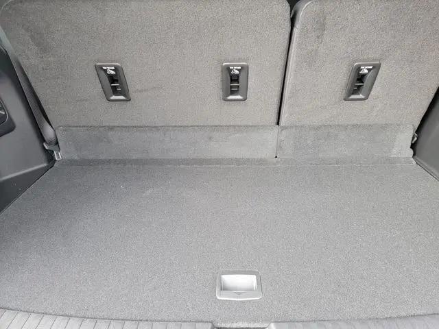 2026 GMC Acadia Denali AWD