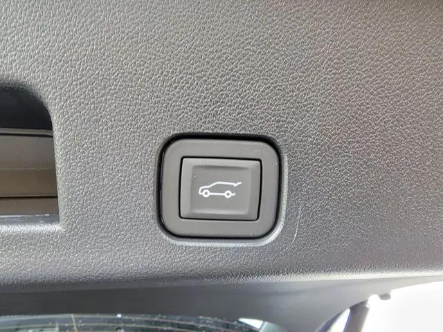 2026 GMC Acadia Denali AWD