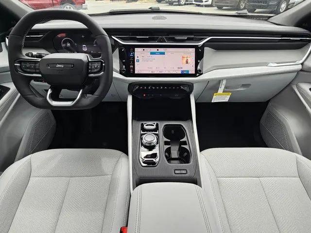 2026 Jeep Cherokee Laredo 4x4