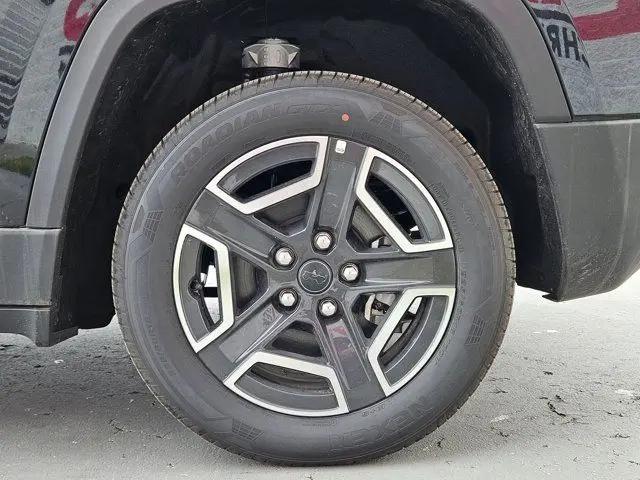 2026 Jeep Cherokee Laredo 4x4