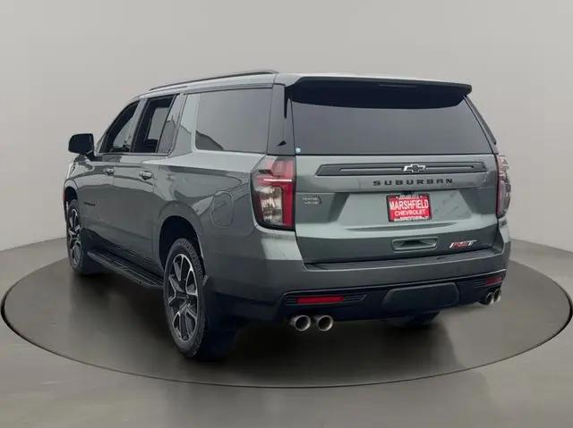 2024 Chevrolet Suburban 4WD RST