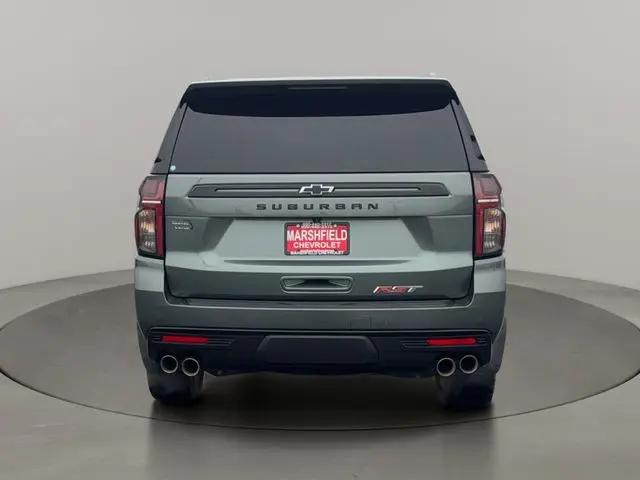 2024 Chevrolet Suburban 4WD RST