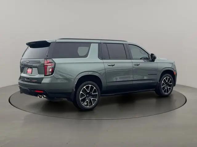 2024 Chevrolet Suburban 4WD RST
