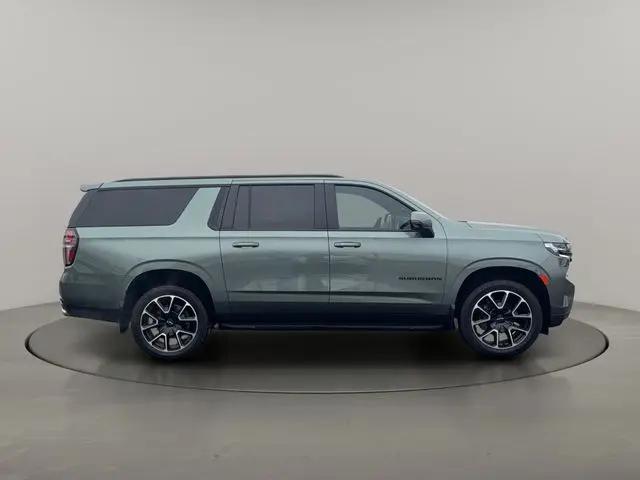 2024 Chevrolet Suburban 4WD RST