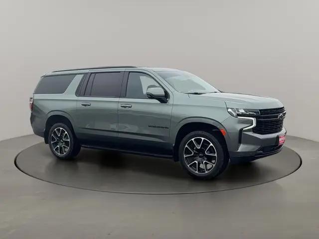 2024 Chevrolet Suburban 4WD RST