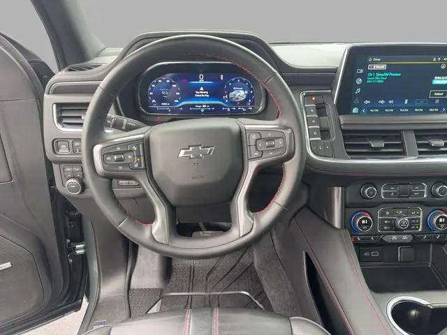 2024 Chevrolet Suburban 4WD RST