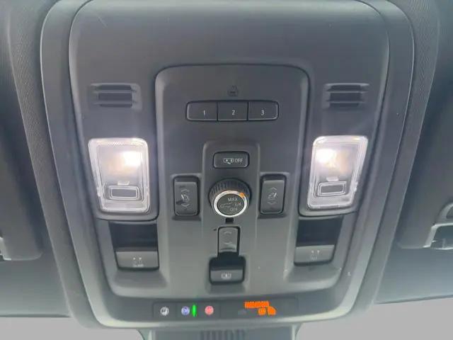 2024 Chevrolet Suburban 4WD RST