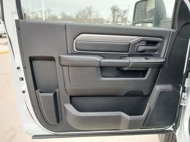 2026 Ram 3500 Tradesman/Big Horn
