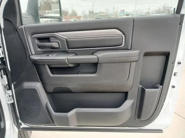 2026 Ram 3500 Tradesman/Big Horn
