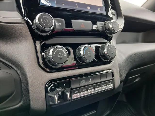 2026 Ram 3500 Tradesman/Big Horn