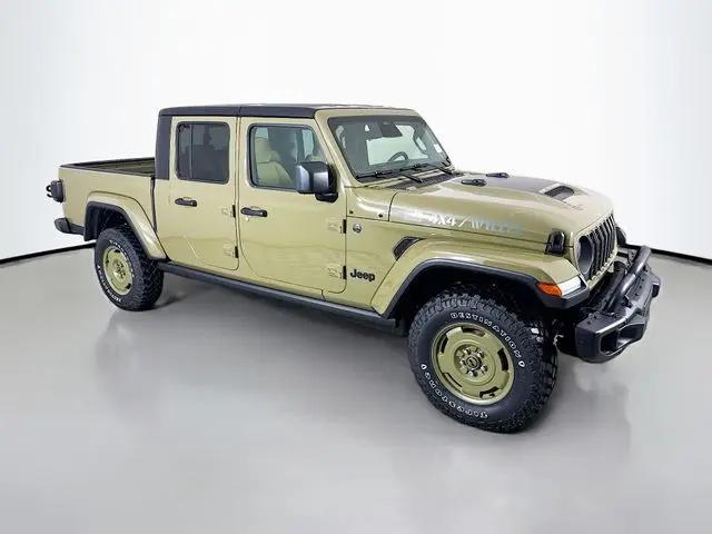 2026 Jeep Gladiator Sport for sale in Bloomington, IL