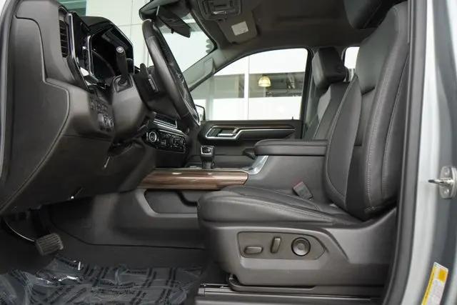 2023 Chevrolet Silverado 1500 4WD Crew Cab Short Bed RST