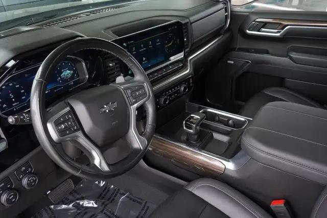2023 Chevrolet Silverado 1500 4WD Crew Cab Short Bed RST