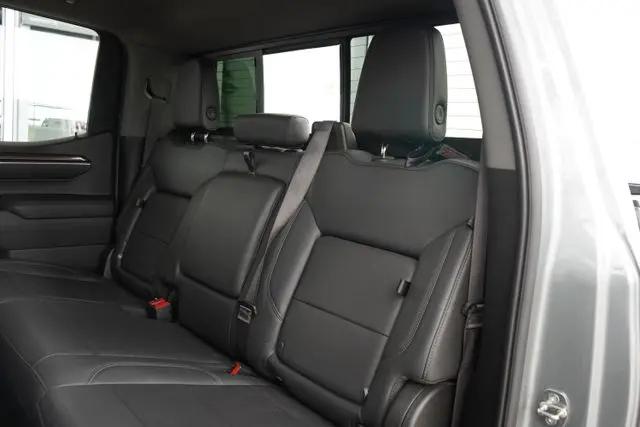 2023 Chevrolet Silverado 1500 4WD Crew Cab Short Bed RST