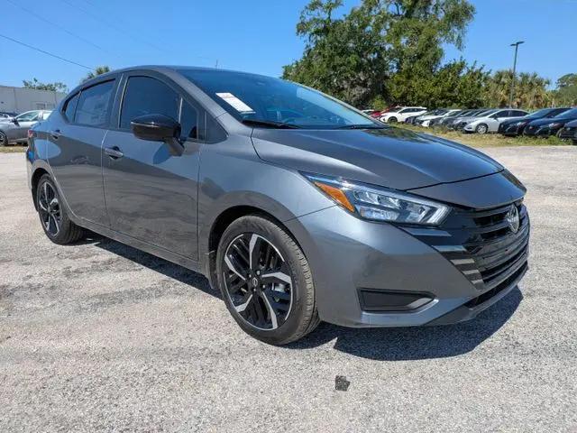 2025 Nissan Versa 1.6 SR