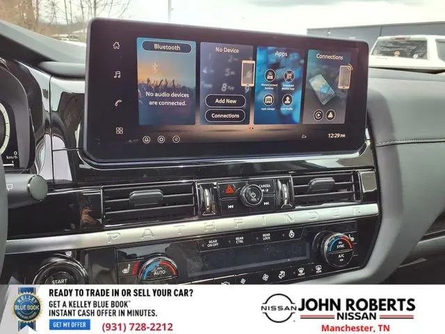 2026 Nissan Pathfinder SL