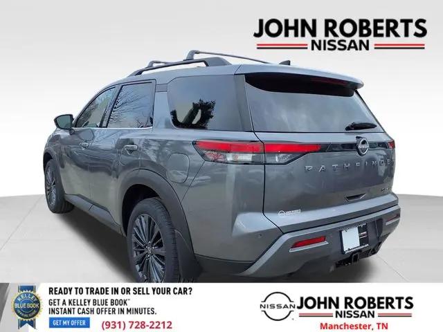 2026 Nissan Pathfinder SL