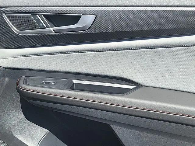 2026 Volkswagen Atlas Peak Edition