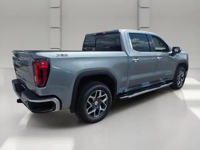2026 GMC Sierra 1500 Crew Cab, Short Bed, SLT, 4WD