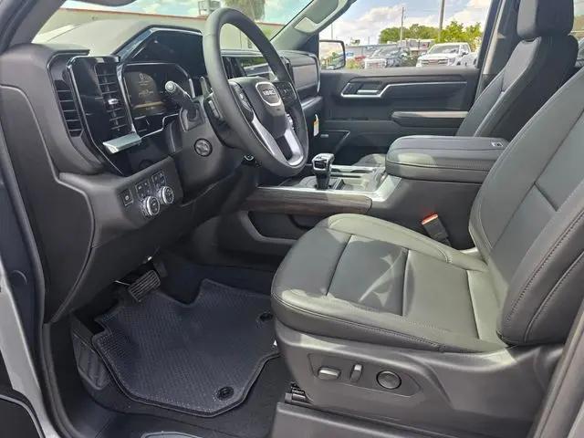 2026 GMC Sierra 1500 Crew Cab, Short Bed, SLT, 4WD