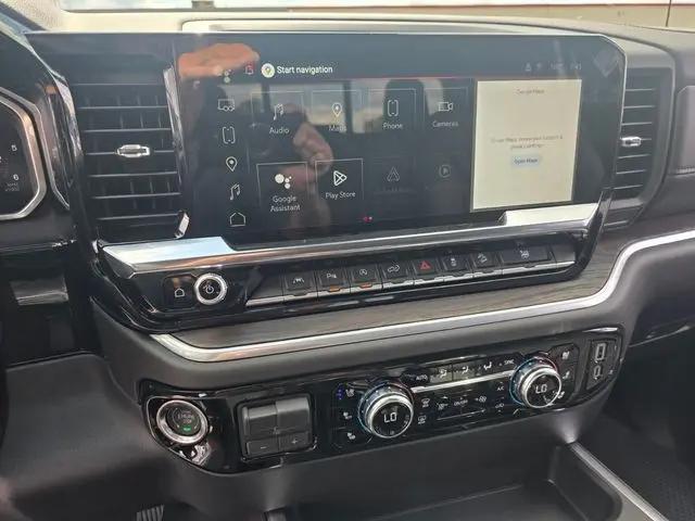 2026 GMC Sierra 1500 Crew Cab, Short Bed, SLT, 4WD