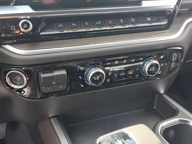 2026 GMC Sierra 1500 Crew Cab, Short Bed, SLT, 4WD