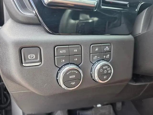 2026 GMC Sierra 1500 Crew Cab, Short Bed, SLT, 4WD