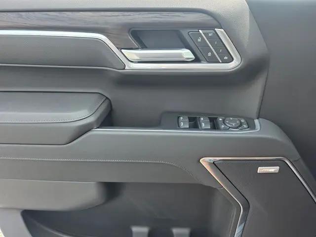 2026 GMC Sierra 1500 Crew Cab, Short Bed, SLT, 4WD