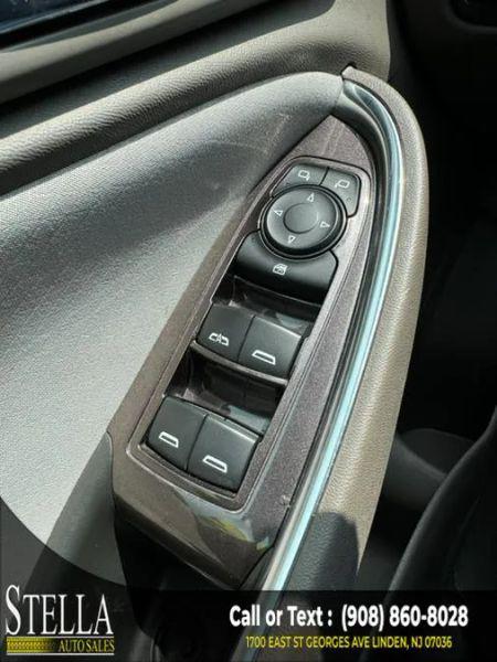 2022 Chevrolet Malibu FWD LT