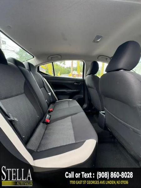 2021 Nissan Versa SV Xtronic CVT
