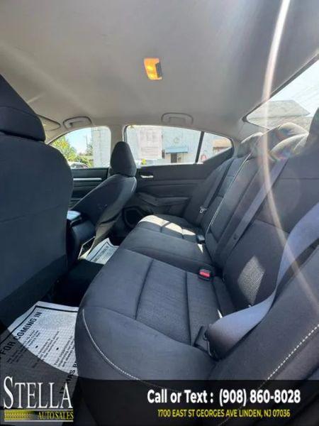 2022 Nissan Altima SV FWD
