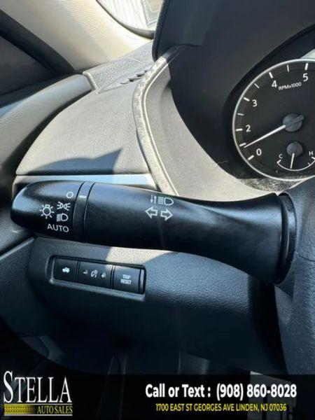 2022 Nissan Altima SV FWD
