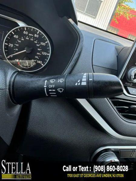 2022 Nissan Altima SV FWD
