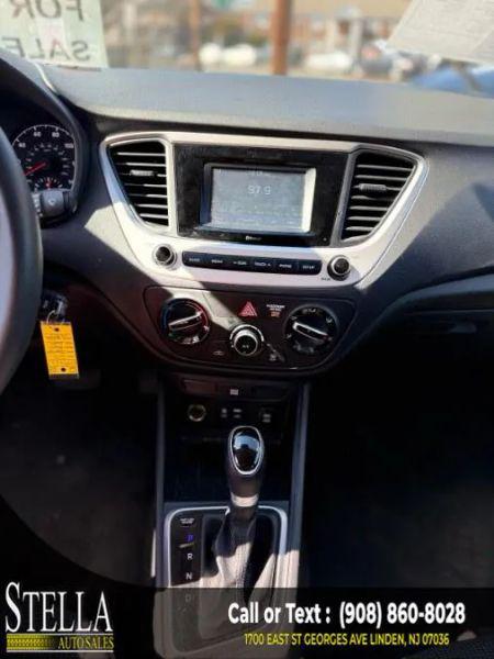 2021 Hyundai Accent SE