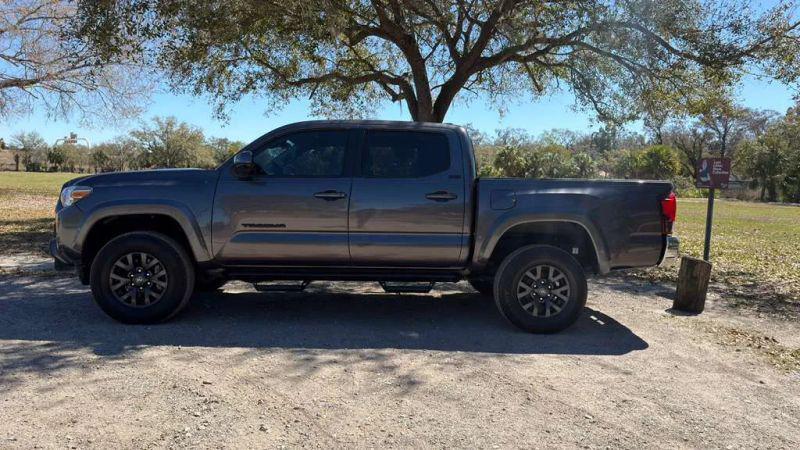 2022 Toyota Tacoma SR
