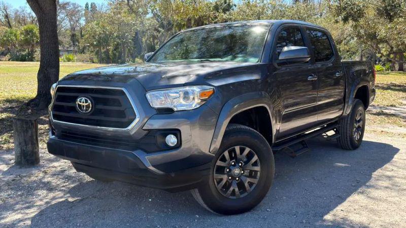 2022 Toyota Tacoma SR