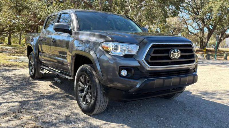 2022 Toyota Tacoma SR
