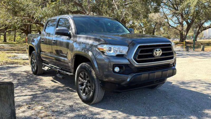 2022 Toyota Tacoma SR