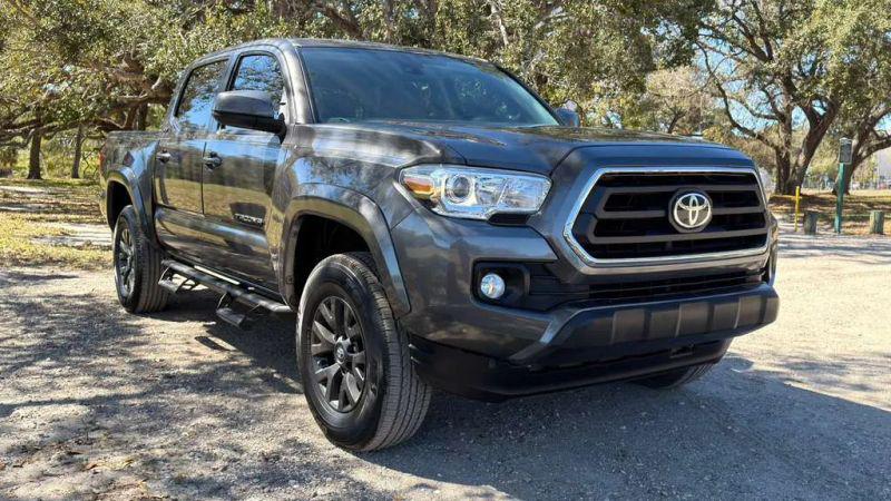 2022 Toyota Tacoma SR