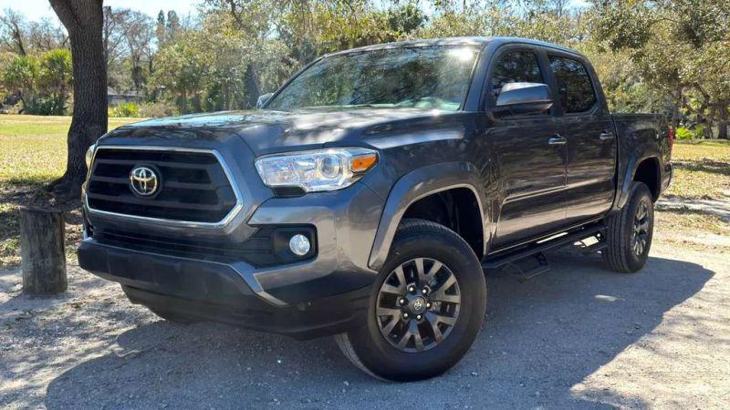2022 Toyota Tacoma SR