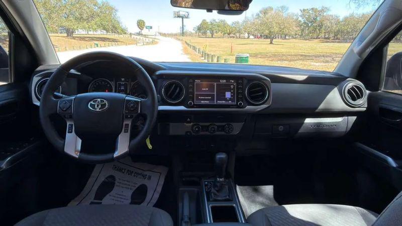 2022 Toyota Tacoma SR