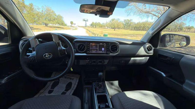 2022 Toyota Tacoma SR