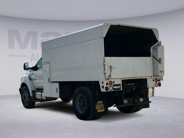 2016 Ford F-750 Base