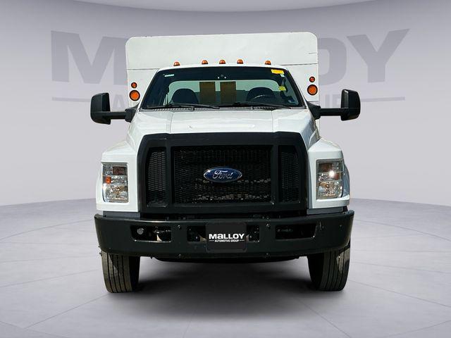 2016 Ford F-750 Base