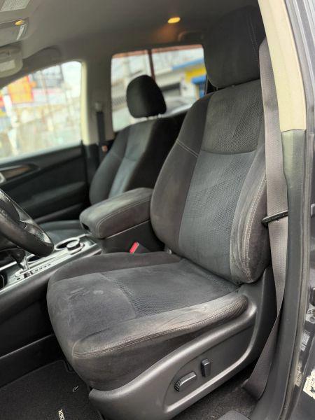 2013 Nissan Pathfinder SV