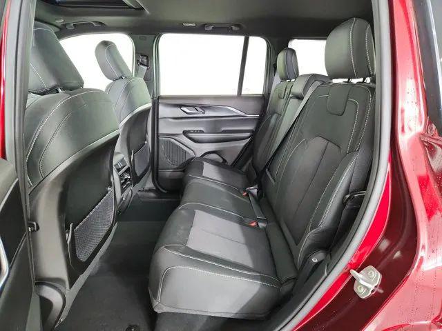2026 Jeep Grand Cherokee Altitude 4x4